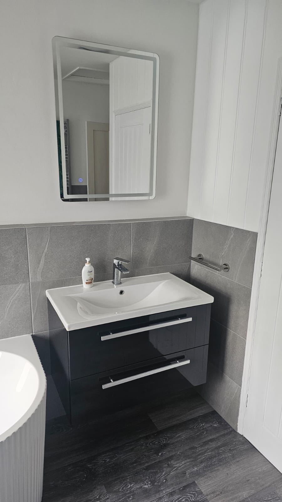LED mirror vanity